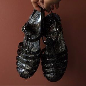 90s jelly sandals